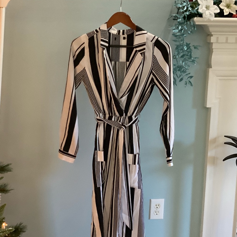 Boohoo Black/white Striped Shift Maxi Dress